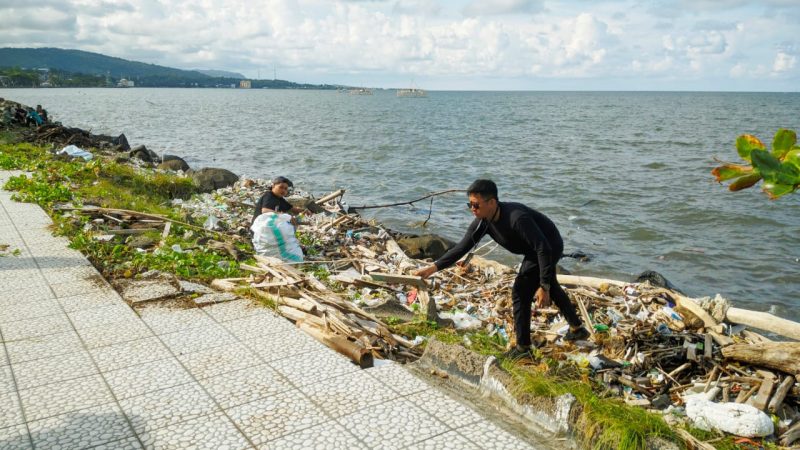 Penghargaan Adipura, Pemkot Parepare Rutin Lakukan Aksi Bersih-bersih di Sejumlah Titik