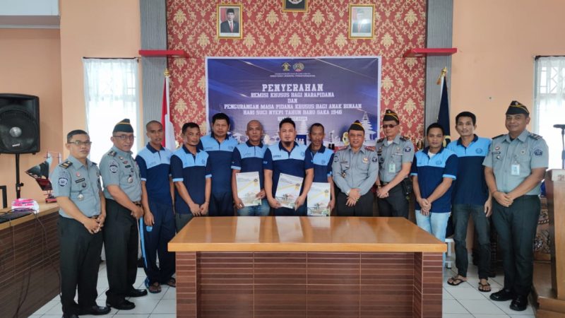 Sebanyak 8 WBP Lapas Parepare Dapat Remisi Khusus Hari Raya Nyepi