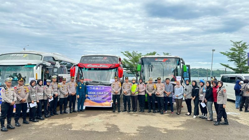 Kapolres Parepare Lepas Penumpang Mudik Gratis Polri Presisi Tahun 2024