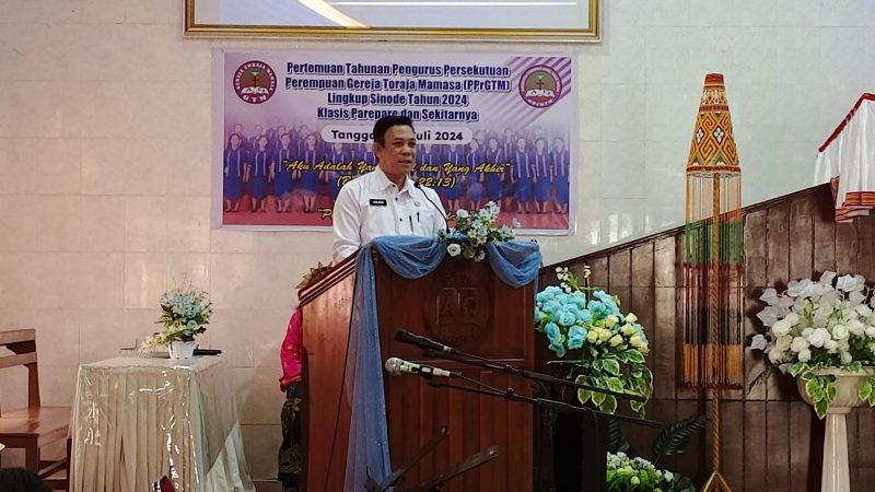 Julius Upa Hadiri Pertemuan Tahunan Persekutuan Perempuan GTM Tingkat Sinode