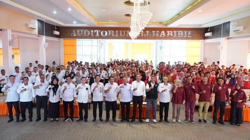 Pj Wali Kota Parepare Terima Mahasiswa KKN Unhas Makassar