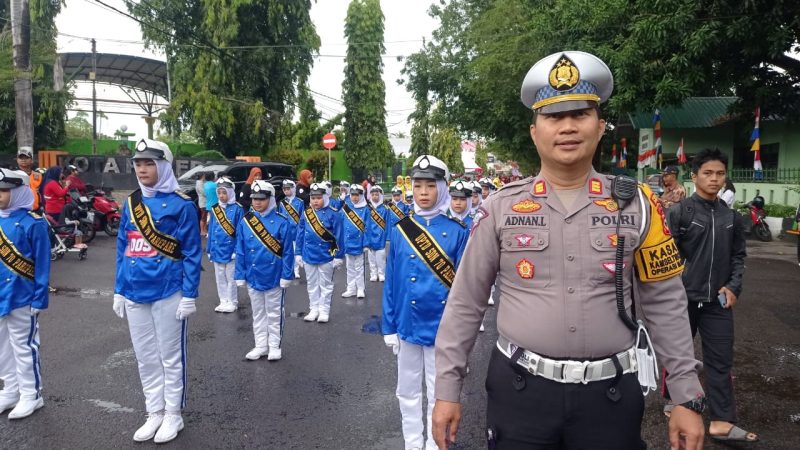 Lomba Gerak Jalan Peringatan Hari Kemerdekaan RI Ke 79, Polres Parepare Lakukan Pengalihan Arus