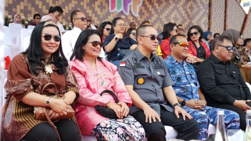 Ronald Lumbuun Hadiri Tomohon Internasional Flower Festival 2024