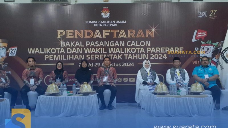 Erat-Bersalam Resmi Mendaftar Sebagai Calwalkot Parepare di Pilkada 2024