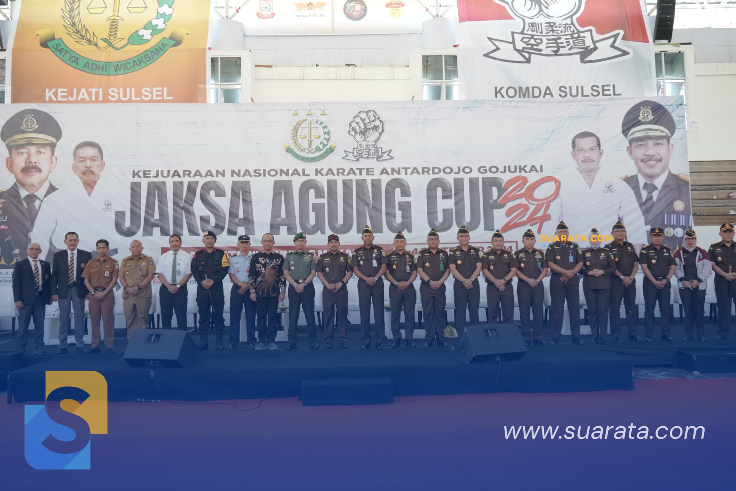 Kajati Sulsel Buka Kejuaraan Nasional Karate Antardojo Gojukai