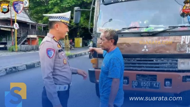Cegah Kecelakaan Lalulintas, Kasat Lantas Parepare Imbau Sopir Truk Tak Parkir di Badan Jalan