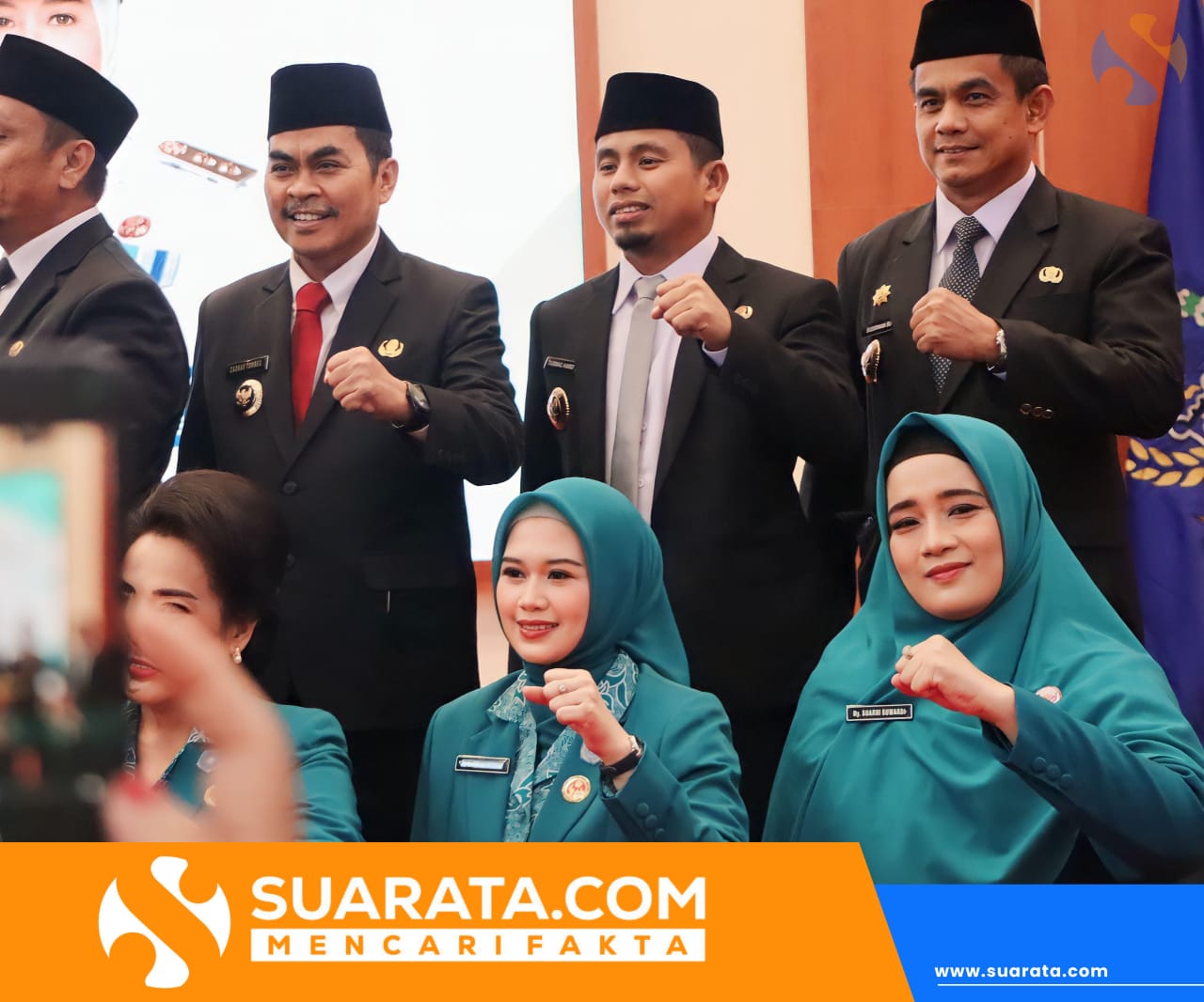 Wali Kota Parepare Hadiri Pelantikan Ketua Tim Penggerak PKK se-Sulsel, Istri Ikut Dilantik