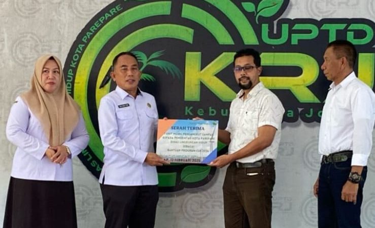 Pemkot Parepare Terima Bantuan CSR Kendaraan Operasional Sampah