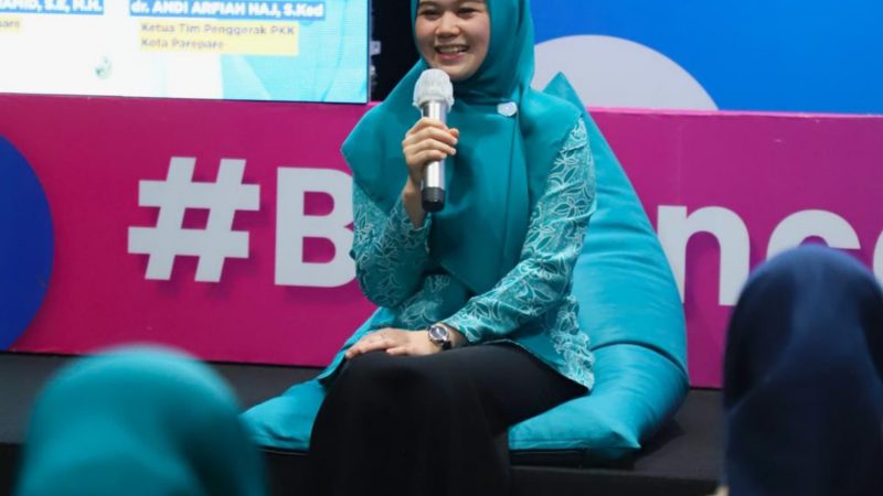 Ketua PKK Parepare Berikan Motivasi kepada Remaja Generasi Berencana