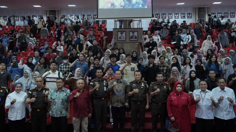 Kuliah Umum di FH Unhas, Jamwas Rudi Margono Motivasi Mahasiswa Tekun Belajar Cermati Kekosongan Hukum