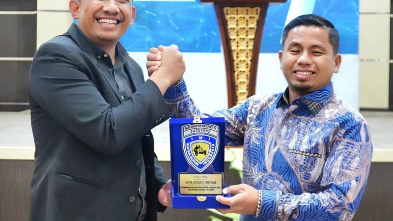 IMI Parepare Dilantik, Wali Kota Tasming Hamid Dukung Edukasi Keselamatan di Jalan Raya