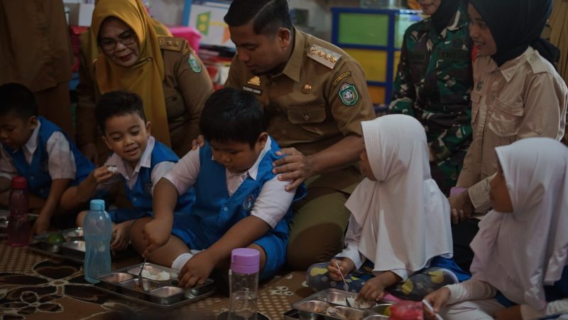 Komitmen Kawal Program Pusat, Wali Kota Parepare Tasming Hamid Pantau MBG