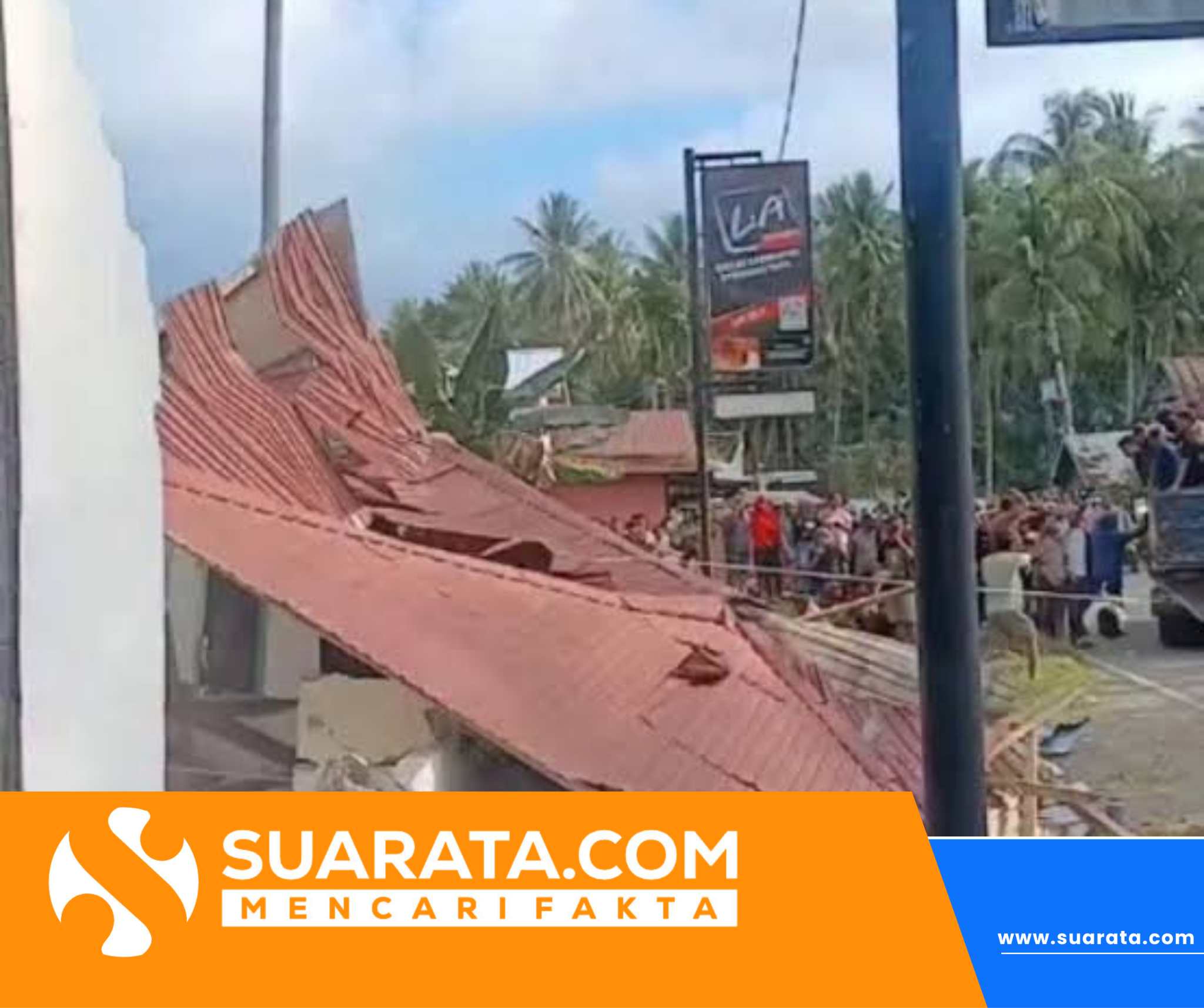 Tragedi Sarjo: Rumah Pelaku Pembunuhan Dirusak Warga hingga Hancur Total