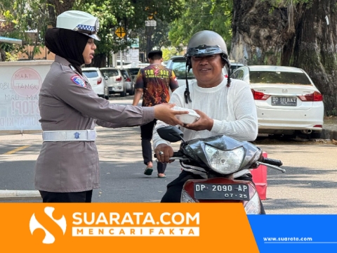 Jumat Berkah Jadi Momentum Polantas Menyapa, Berbagi Untuk Mereka yang Bekerja Mencari Nafkah Bagi Keluarga