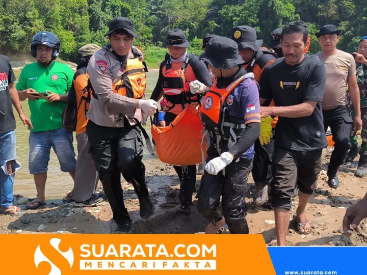 Tim SAR Batalyon B Pelopor Satbrimob Polda Sulsel Berhasil Temukan Korban Tenggelam di Sungai Saddang Enrekang
