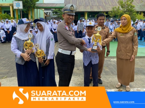 Police Goes To School di SMPN 9 Parepare, Kasat Lantas Serukan Kewajiban Penggunaan Helm Pelindung Kepala