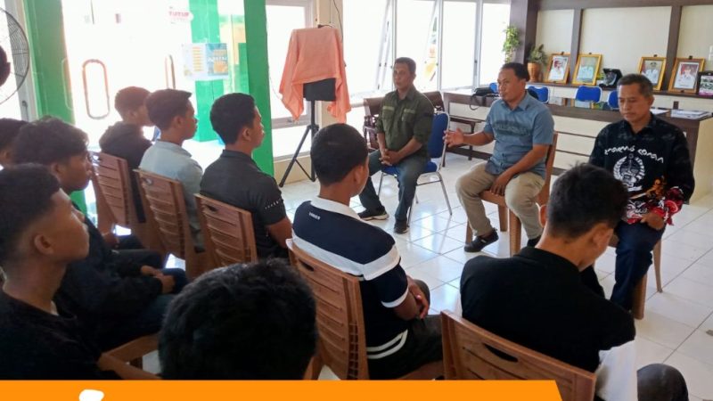 Semangat Sportivitas! Pos TNI AL Pinrang Lepas Atlet PODSI Menuju Navy Open Water Sports 2025