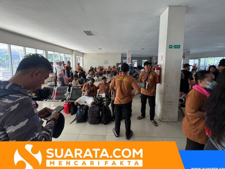 Pos TNI AL Pinrang Monitoring Pemulangan 139 PMI Deportasi dari Malaysia di Pelabuhan Parepare