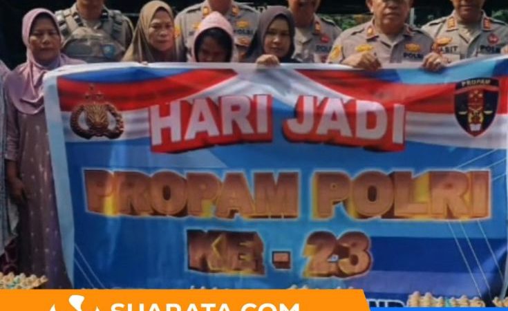 Propam Polres Pinrang Berbagi Kasih: Sembako untuk Warga Kurang Mampu di Momen HUT ke-23