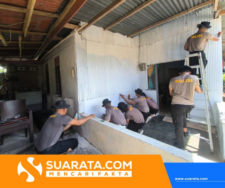 Menjelang HUT ke-80, Batalyon B Pelopor Satuan Brimob Polda Sulsel Gelar Baksos Pengecatan Rumah Warga