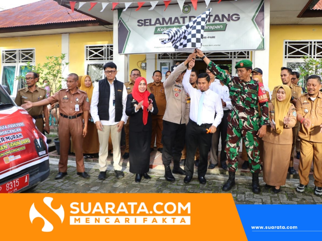 Wali Kota Parepare Tasming Hamid Lepas Tim Pasar Murah Natal dan Tahun Baru