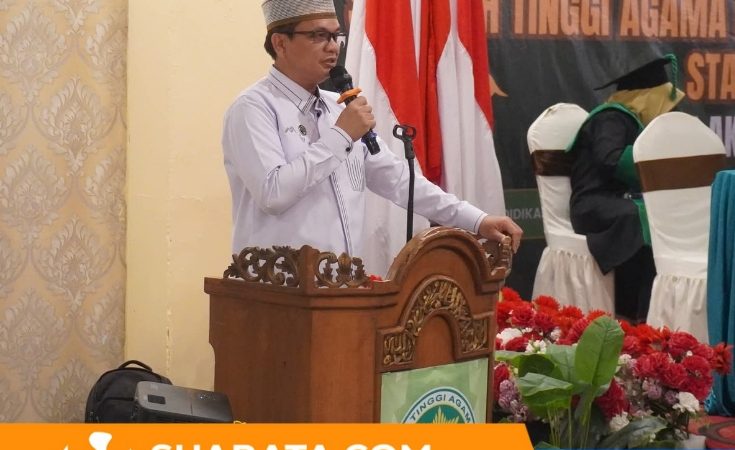 Kakan Kemenag Pinrang Sampaikan Orasi Ilmiah pada Wisuda XX STAI DDI Pinrang