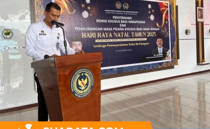 Lapas Parepare Beri Kado Natal Remisi kepada 13 Warga Binaan