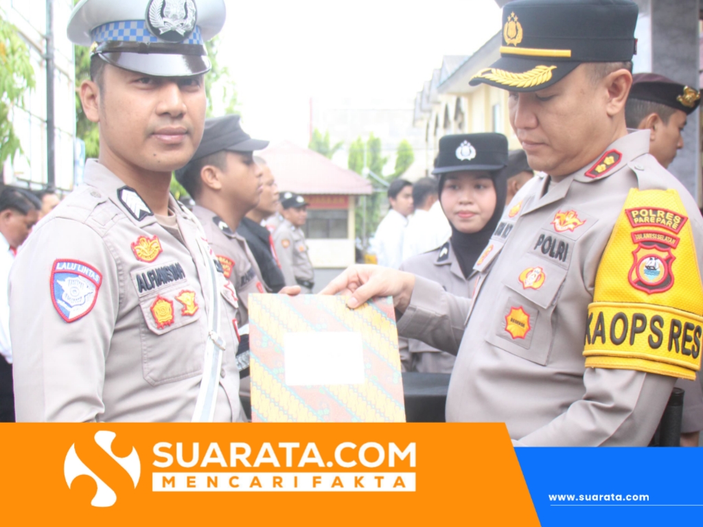 Kapolres Parepare Beri Penghargaan kepada 30 Personel Berkinerja Lebih