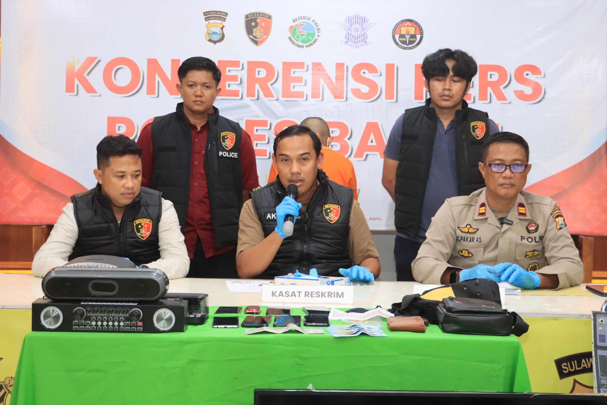 Dua Kali Lakukan Pencurian, Polres Barru Tangkap Pelaku saat Asyik Konsumsi Obat Terlarang