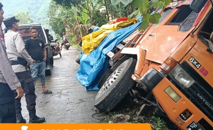 Rem Blong Diduga Picu Kecelakaan Truk Fuso di Binuang Polman