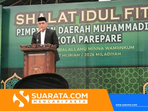 Wawali Parepare Salat Idul Fitri di Lapangan Andi Makkasau, Ajak Warga Perkuat Ukhuwah