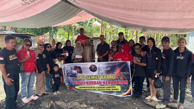 Tunjukkan Aksi Sosial Bantu Korban Kebakaran, DPD SEMUT Barru Salurkan Bantuan