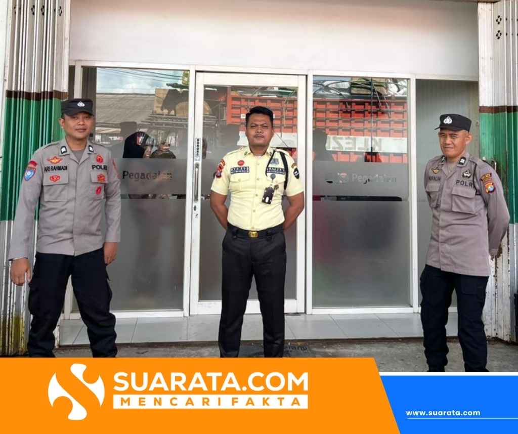 Cegah Gangguan Kamtibmas, Personel Gabungan Polsek Wonomulyo Gelar Patroli Rutin