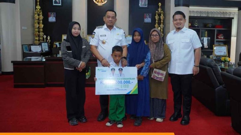 Bupati Luwu Ingatkan Pemanfaatan Santunan Rp223,5 Juta Secara Produktif