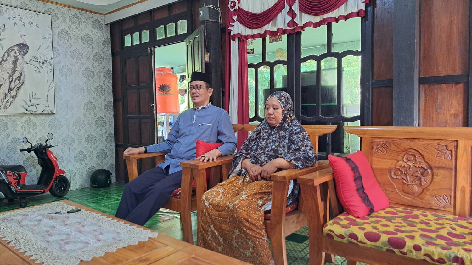 Jemaah Haji Asal Barru Berpulang, Kepala Kemenhaj Barru Datangi Rumah Almarhum Sampaikan Duka Mendalam