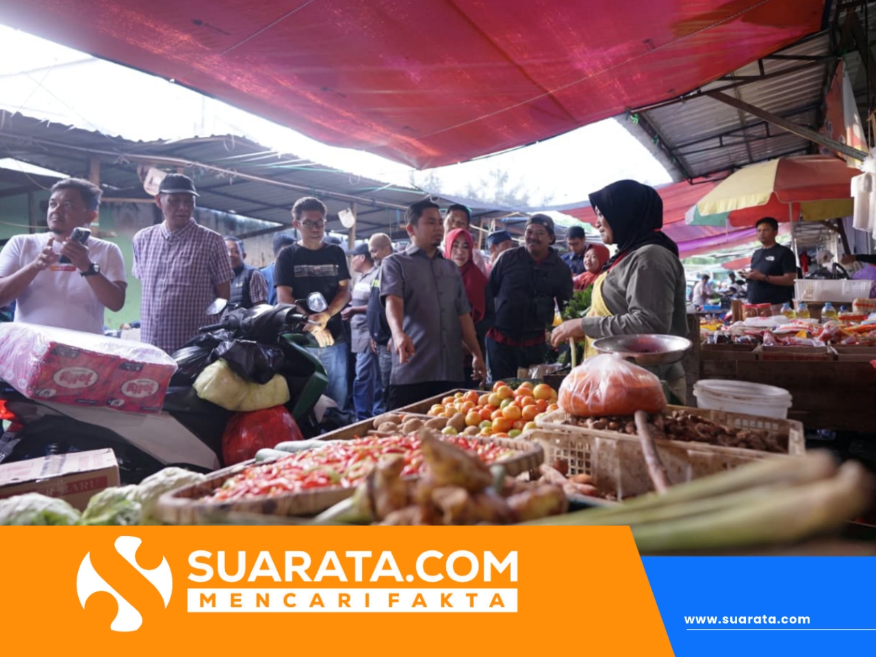 Jelang Iduladha, Tasming Hamid dan Forkopimda Pantau Stabilitas Harga Sembako di Pasar Lakessi