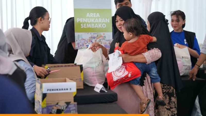 Pertamina Patra Niaga Regional Sulawesi Salurkan 1.000 Paket Sembako melalui Program Pasar Murah di Makassar