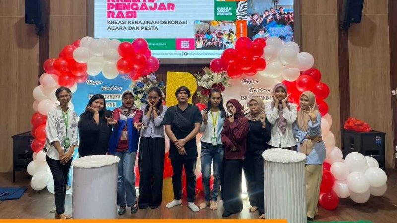 Pertamina Patra Niaga Regional Sulawesi Melalui IT Bitung Dorong Kemandirian Kelompok Binaan Lewat Pelatihan Kreasi Dekorasi Acara