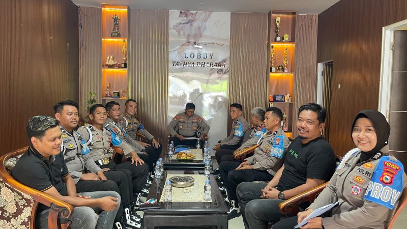 Tingkatkan Kedisiplinan dan Pengawasan terhadap Personil Polres Barru, Sipropam Polres Barru Gelar Rapat Evaluasi Kinerja