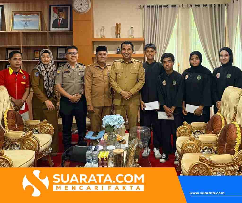 Harumkan Nama Daerah, Bupati Andi Rahim Beri Apresiasi Pelajar Peraih Emas Kejuaraan Pencak Silat Nasional