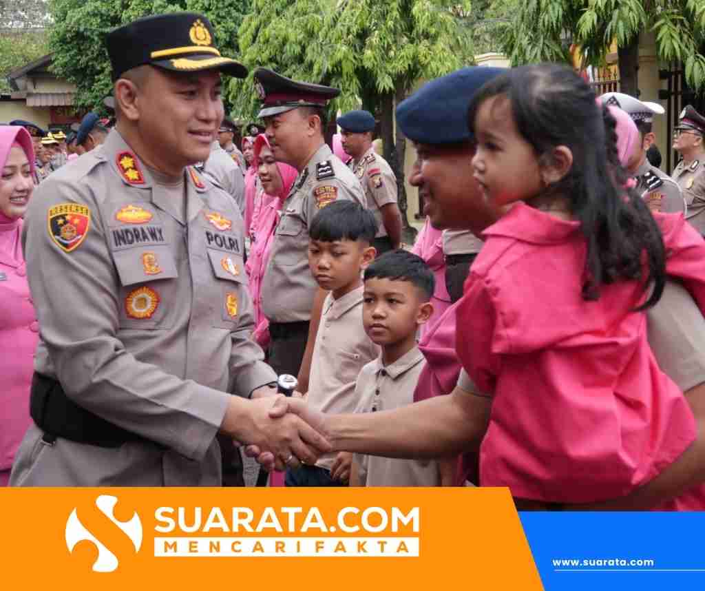 Kapolres Parepare Pimpin Upacara Korps Raport , 88 Personel Polri Resmi Naik Pangkat