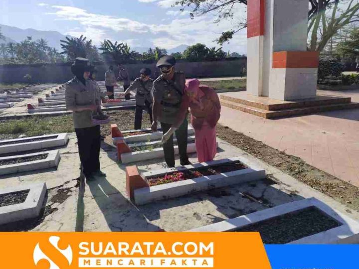 Kapolres Polman Pimpin Ziarah di TMP Rea Timur Sambut Hari Bhayangkara ke-80