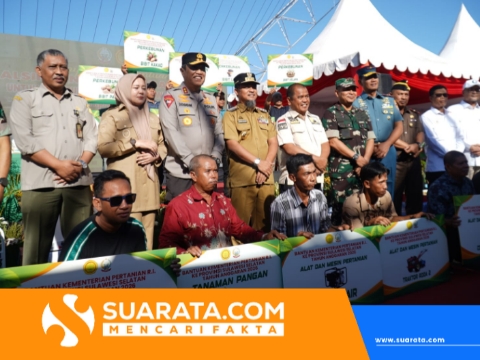 Pemkot Parepare Terima Bantuan Traktor dari Kementerian Pertanian untuk Dukung Modernisasi Pertanian