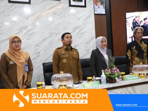 Buka Pelatihan Service Excellent, Tasming Hamid Minta Pelayanan RSUD Lebih Humanis