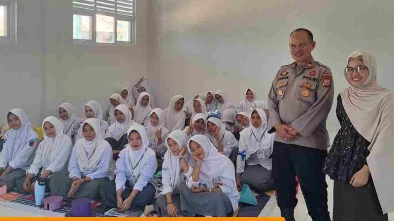 Kapolsek Suppa Isi MATAMUDA MA Biharul Ulum dengan Edukasi Pencegahan Narkoba