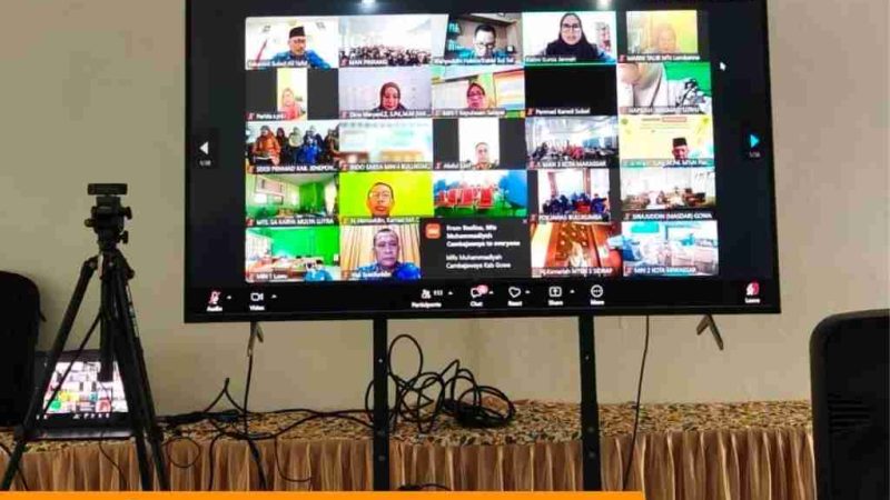 Awali Tahun Ajaran Baru, Civitas Akademika MAN Pinrang Ikuti Zoom “Kakanwil Kemenag Sulsel Menyapa”