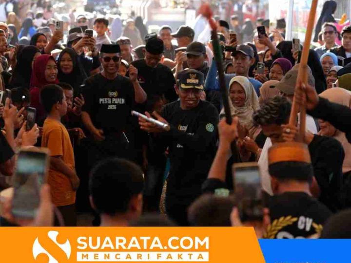 Bupati Syaharuddin Alrif Hadiri Mappadendang di Lise, Tegaskan Budaya dan Pertanian Berjalan Seiring