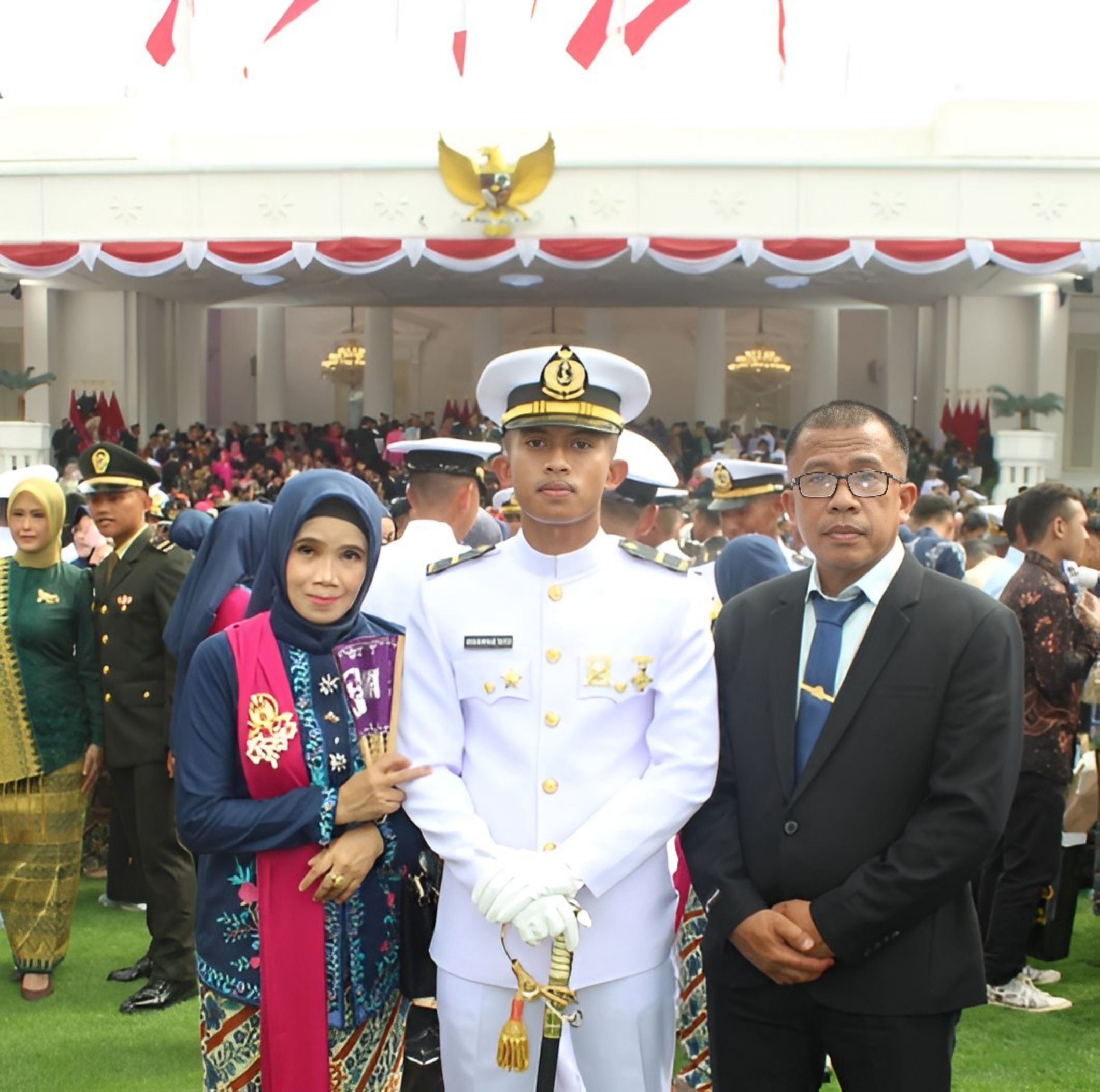 Putra Barru Muhammad Bayu Fadillah Resmi Dilantik Menjadi Perwira Remaja TNI Angkatan Laut