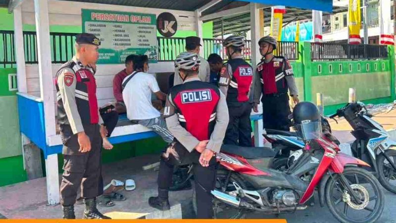 Patroli Bersepeda Polres Majene Sasar Sekolah dan Kerumunan Warga, Tekankan Tertib Lalu Lintas