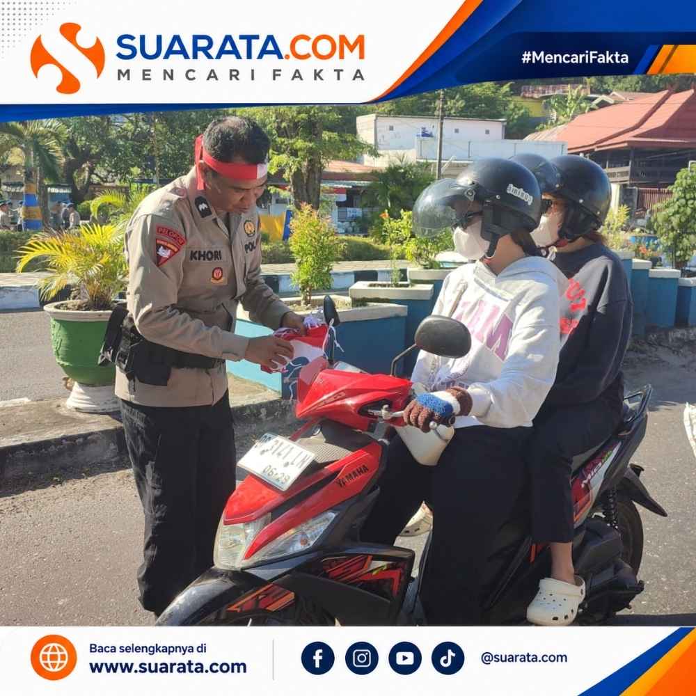 Jelang HUT RI ke-81, Batalyon B Pelopor Bagikan 810 Bendera Merah Putih ke Pengendara